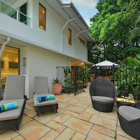 Reef Villa Port Douglas-2