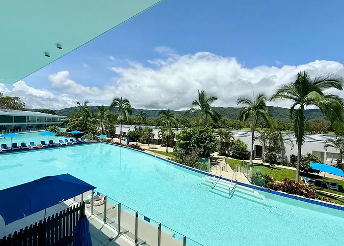 Pool Resort